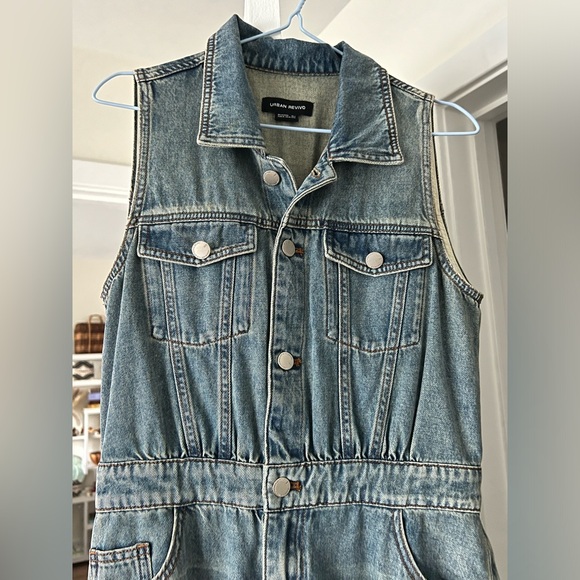 Urban Revivo Split hem sleeveless denim dress - Picture 4 of 7